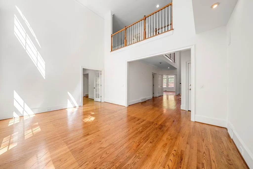 27 Wing Mill Road, Sandy Springs, Georgia 30350, 5 Bedrooms Bedrooms, ,4 BathroomsBathrooms,Residential,Sold,27 Wing Mill Road,7205706