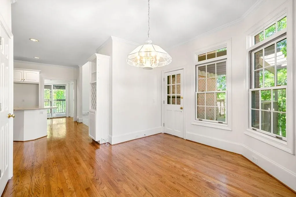 27 Wing Mill Road, Sandy Springs, Georgia 30350, 5 Bedrooms Bedrooms, ,4 BathroomsBathrooms,Residential,Sold,27 Wing Mill Road,7205706