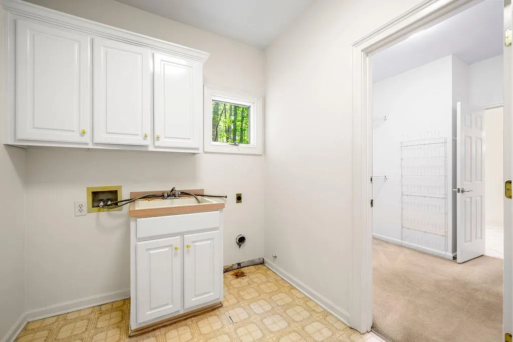 27 Wing Mill Road, Sandy Springs, Georgia 30350, 5 Bedrooms Bedrooms, ,4 BathroomsBathrooms,Residential,Sold,27 Wing Mill Road,7205706