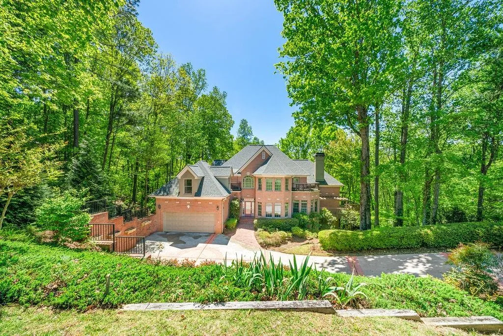 27 Wing Mill Road, Sandy Springs, Georgia 30350, 5 Bedrooms Bedrooms, ,4 BathroomsBathrooms,Residential,Sold,27 Wing Mill Road,7205706