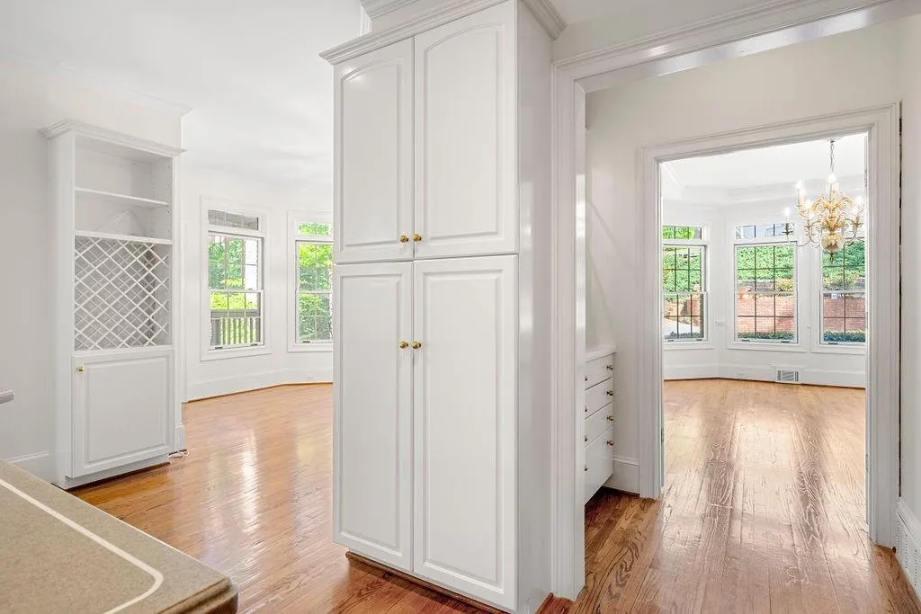 27 Wing Mill Road, Sandy Springs, Georgia 30350, 5 Bedrooms Bedrooms, ,4 BathroomsBathrooms,Residential,Sold,27 Wing Mill Road,7205706