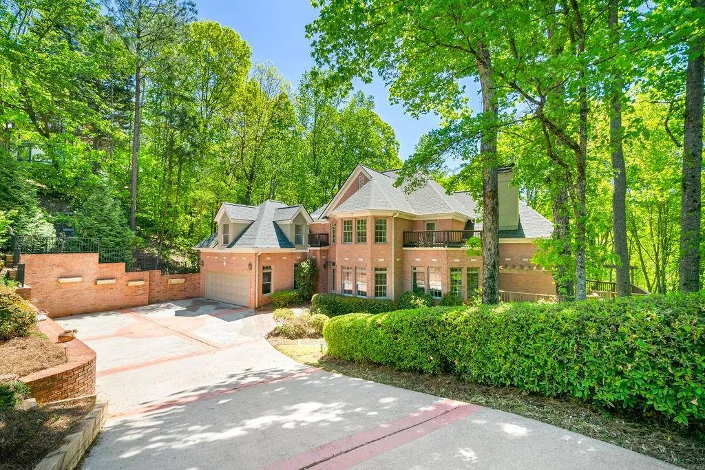 27 Wing Mill Road, Sandy Springs, Georgia 30350, 5 Bedrooms Bedrooms, ,4 BathroomsBathrooms,Residential,Sold,27 Wing Mill Road,7205706