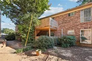 5560 Kingsport Drive Ne Unit 27, Atlanta, Georgia 30342, 3 Bedrooms Bedrooms, ,2 BathroomsBathrooms,Residential,For Sale,5560 Kingsport Drive Ne Unit 27,7585175