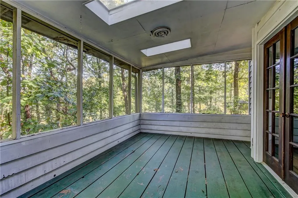 515 Spender Trace, Sandy Springs, Georgia 30350, 4 Bedrooms Bedrooms, ,2 BathroomsBathrooms,Residential,Sold,515 Spender Trace,5923603