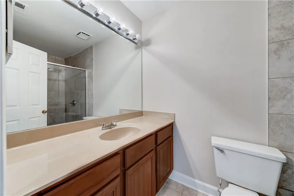 64 Mount Vernon Circle, Dunwoody, Georgia 30338, 2 Bedrooms Bedrooms, ,2 BathroomsBathrooms,Residential,Sold,64 Mount Vernon Circle,6809664