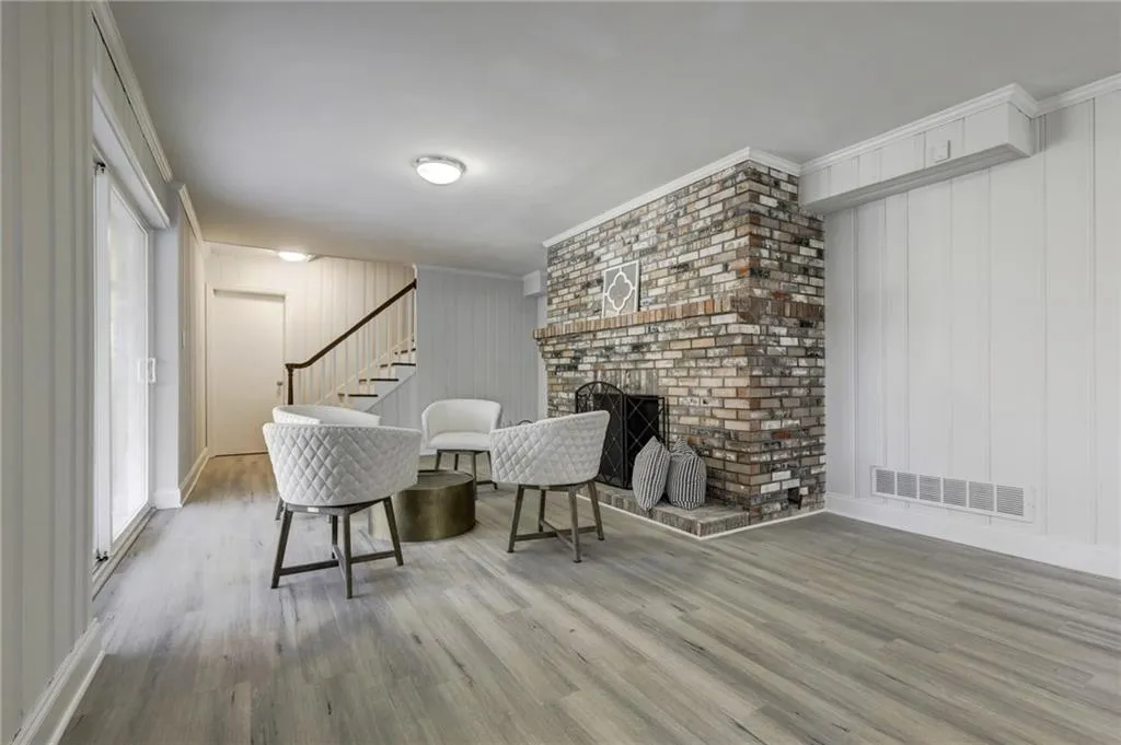 6562 Cherry Tree Lane, Sandy Springs, Georgia 30328, 3 Bedrooms Bedrooms, ,2 BathroomsBathrooms,Residential,Sold,6562 Cherry Tree Lane,6103443
