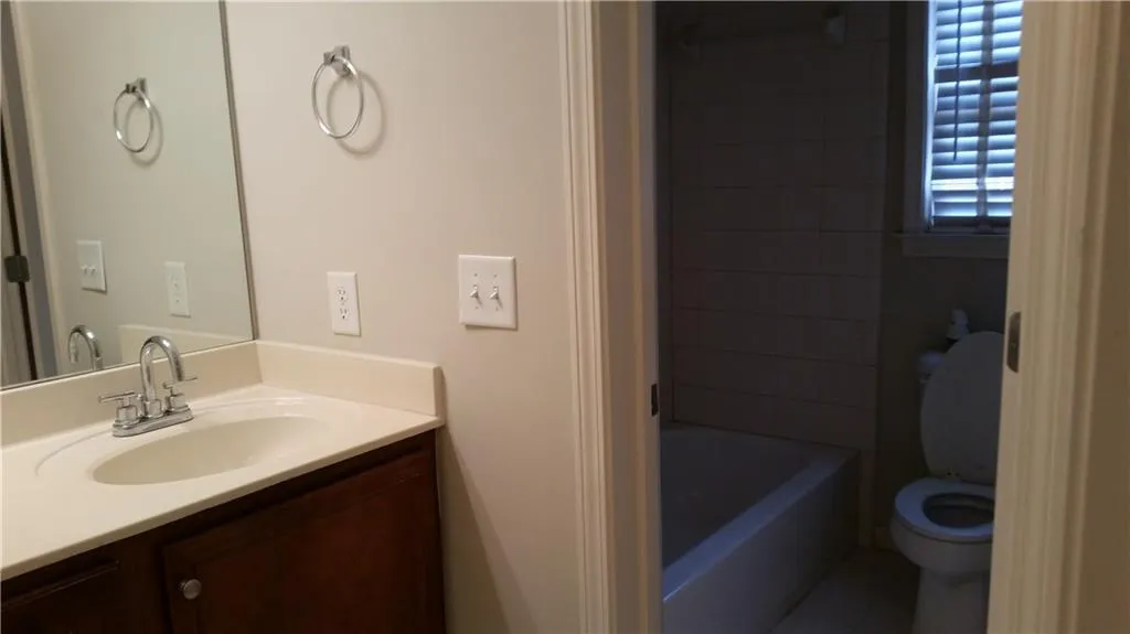 7315 Ne Village Creek Trace, Sandy Springs, Georgia 30328, 4 Bedrooms Bedrooms, ,3 BathroomsBathrooms,Residential,Sold,7315 Ne Village Creek Trace,5769421