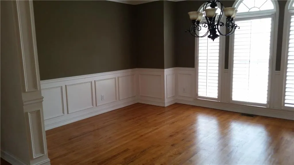 7315 Ne Village Creek Trace, Sandy Springs, Georgia 30328, 4 Bedrooms Bedrooms, ,3 BathroomsBathrooms,Residential,Sold,7315 Ne Village Creek Trace,5769421