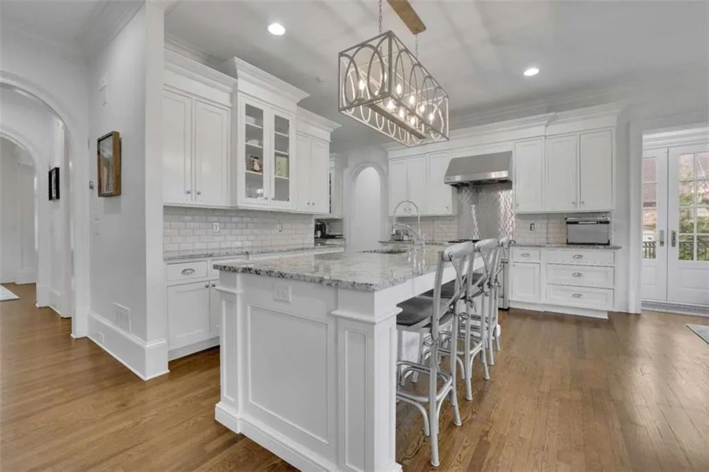 4084 Peachtree Dunwoody Road, Atlanta, Georgia 30342, 5 Bedrooms Bedrooms, ,5 BathroomsBathrooms,Residential,For Sale,4084 Peachtree Dunwoody Road,7587762
