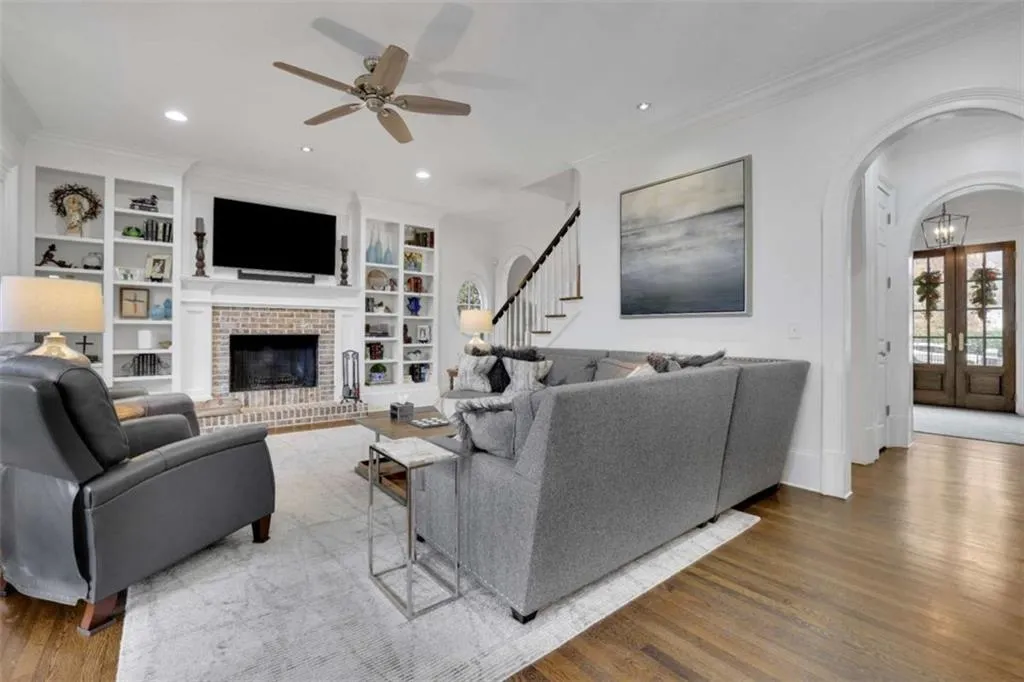 4084 Peachtree Dunwoody Road, Atlanta, Georgia 30342, 5 Bedrooms Bedrooms, ,5 BathroomsBathrooms,Residential,For Sale,4084 Peachtree Dunwoody Road,7587762