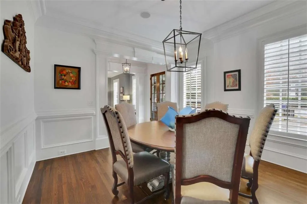 4084 Peachtree Dunwoody Road, Atlanta, Georgia 30342, 5 Bedrooms Bedrooms, ,5 BathroomsBathrooms,Residential,For Sale,4084 Peachtree Dunwoody Road,7587762