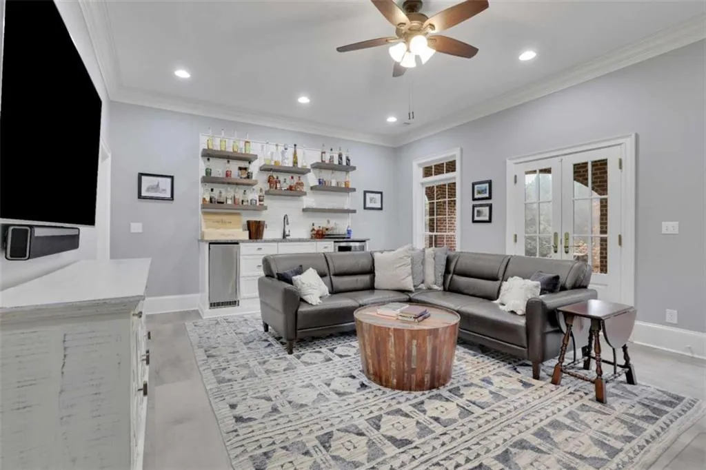 4084 Peachtree Dunwoody Road, Atlanta, Georgia 30342, 5 Bedrooms Bedrooms, ,5 BathroomsBathrooms,Residential,For Sale,4084 Peachtree Dunwoody Road,7587762