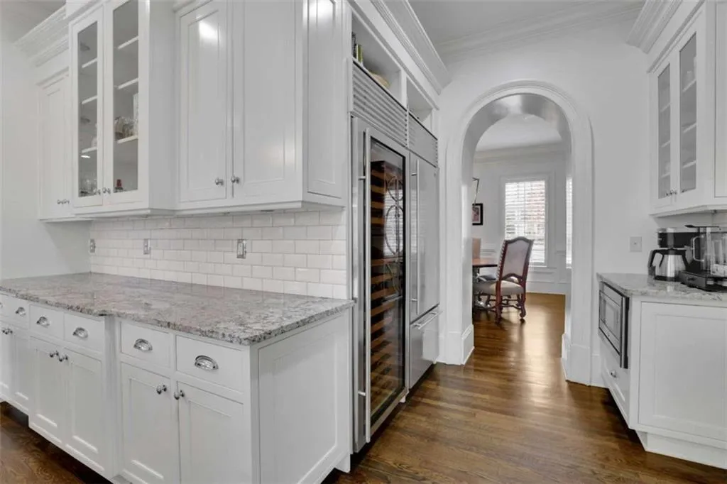 4084 Peachtree Dunwoody Road, Atlanta, Georgia 30342, 5 Bedrooms Bedrooms, ,5 BathroomsBathrooms,Residential,For Sale,4084 Peachtree Dunwoody Road,7587762