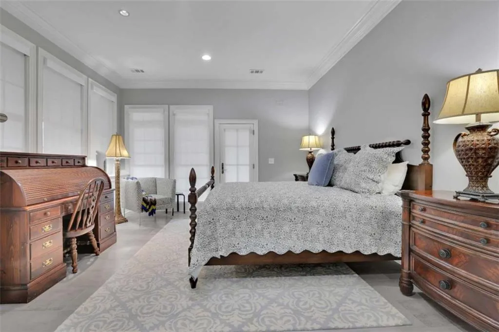 4084 Peachtree Dunwoody Road, Atlanta, Georgia 30342, 5 Bedrooms Bedrooms, ,5 BathroomsBathrooms,Residential,For Sale,4084 Peachtree Dunwoody Road,7587762