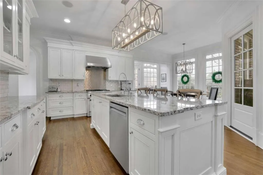 4084 Peachtree Dunwoody Road, Atlanta, Georgia 30342, 5 Bedrooms Bedrooms, ,5 BathroomsBathrooms,Residential,For Sale,4084 Peachtree Dunwoody Road,7587762