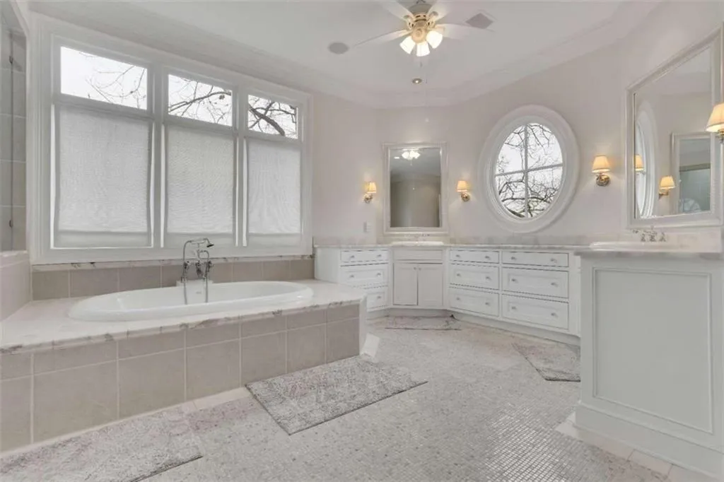 4084 Peachtree Dunwoody Road, Atlanta, Georgia 30342, 5 Bedrooms Bedrooms, ,5 BathroomsBathrooms,Residential,For Sale,4084 Peachtree Dunwoody Road,7587762