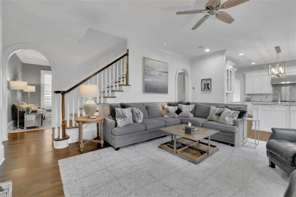 4084 Peachtree Dunwoody Road, Atlanta, Georgia 30342, 5 Bedrooms Bedrooms, ,5 BathroomsBathrooms,Residential,For Sale,4084 Peachtree Dunwoody Road,7587762