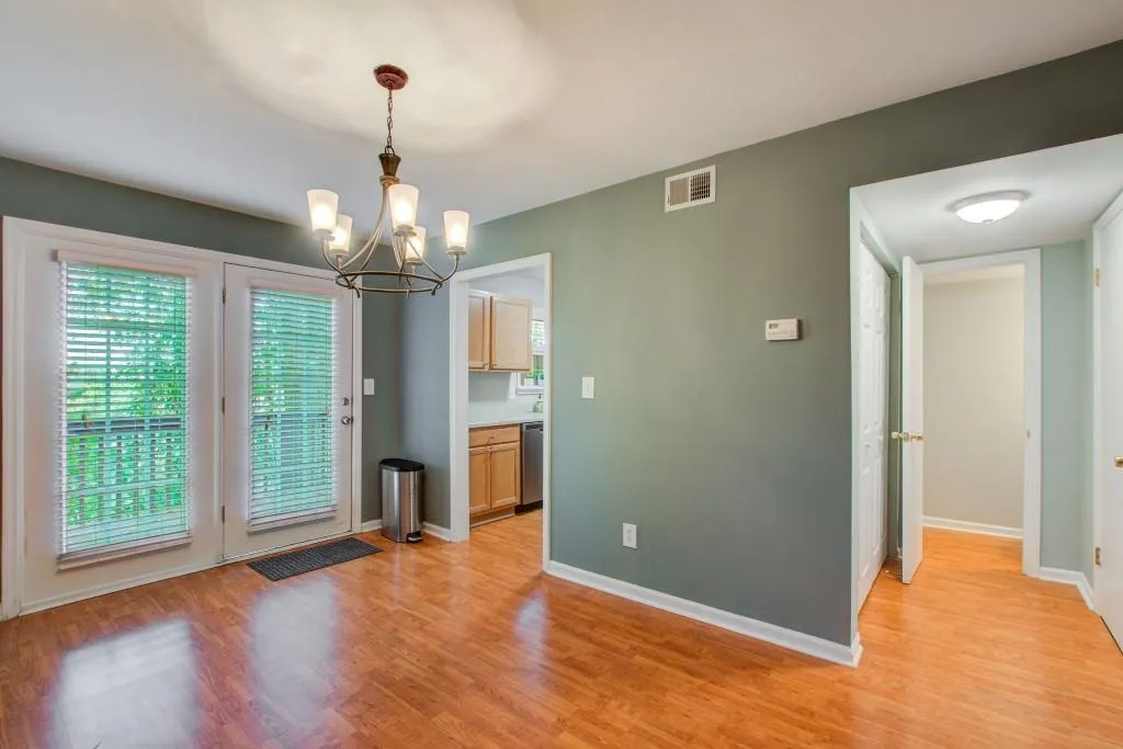 1201 Brighton Point, Sandy Springs, Georgia 30328, 2 Bedrooms Bedrooms, ,2 BathroomsBathrooms,Residential,Sold,1201 Brighton Point,7136326