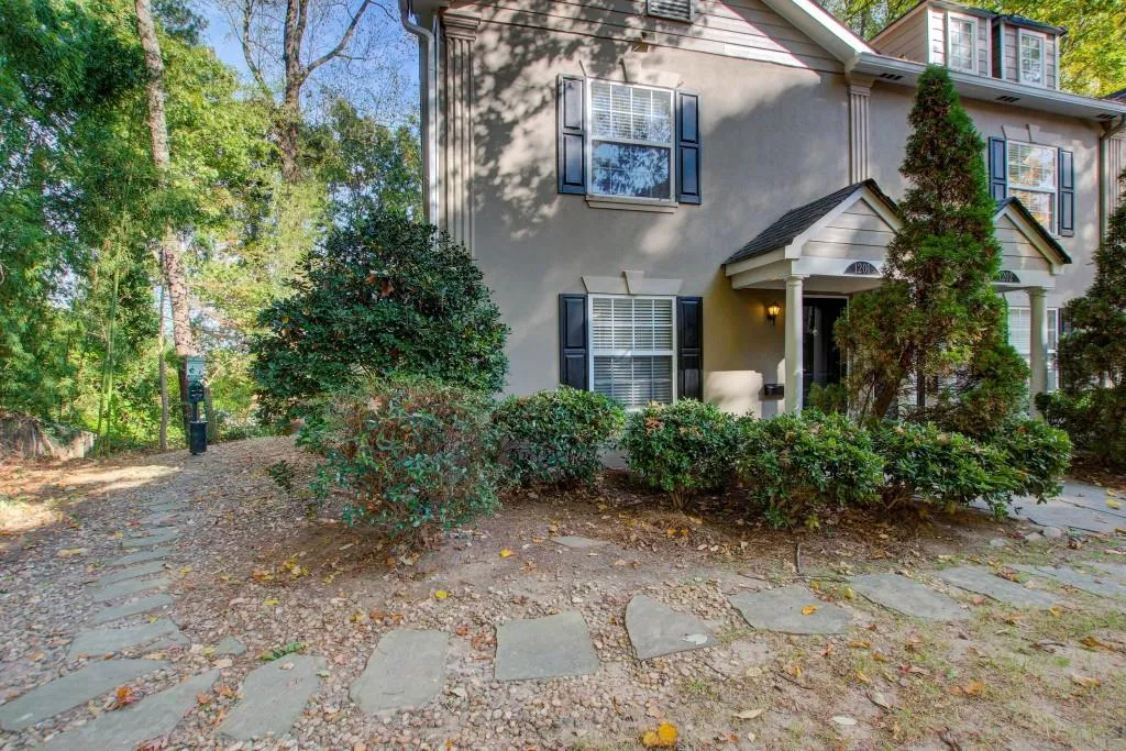 1201 Brighton Point, Sandy Springs, Georgia 30328, 2 Bedrooms Bedrooms, ,2 BathroomsBathrooms,Residential,Sold,1201 Brighton Point,7136326