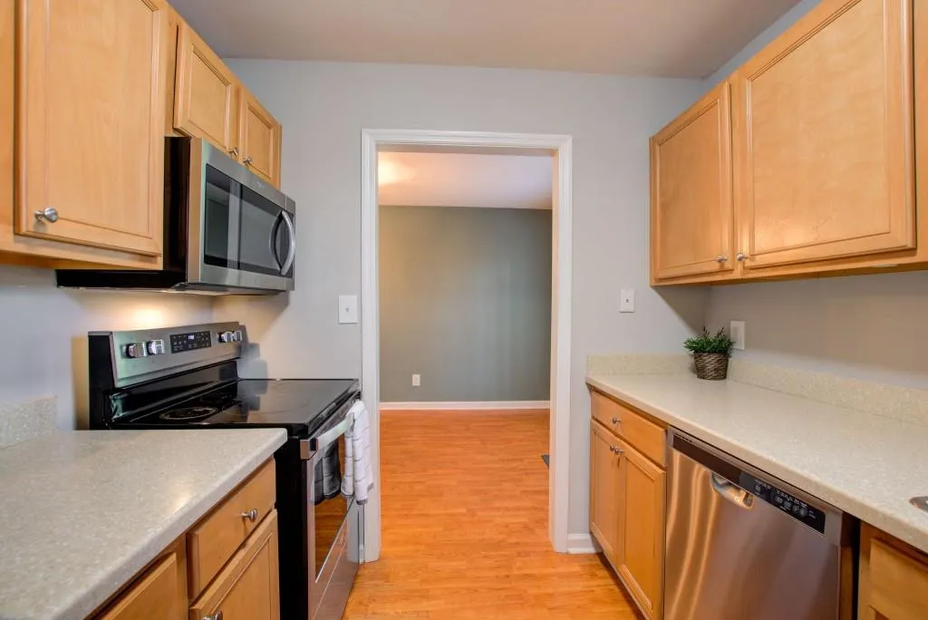 1201 Brighton Point, Sandy Springs, Georgia 30328, 2 Bedrooms Bedrooms, ,2 BathroomsBathrooms,Residential,Sold,1201 Brighton Point,7136326