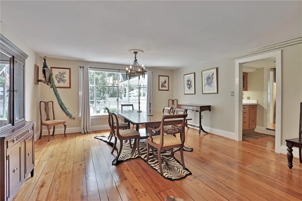 45 Michelle Circle, Atlanta, Georgia 30342, 4 Bedrooms Bedrooms, ,2 BathroomsBathrooms,Residential,Sold,45 Michelle Circle,6784147