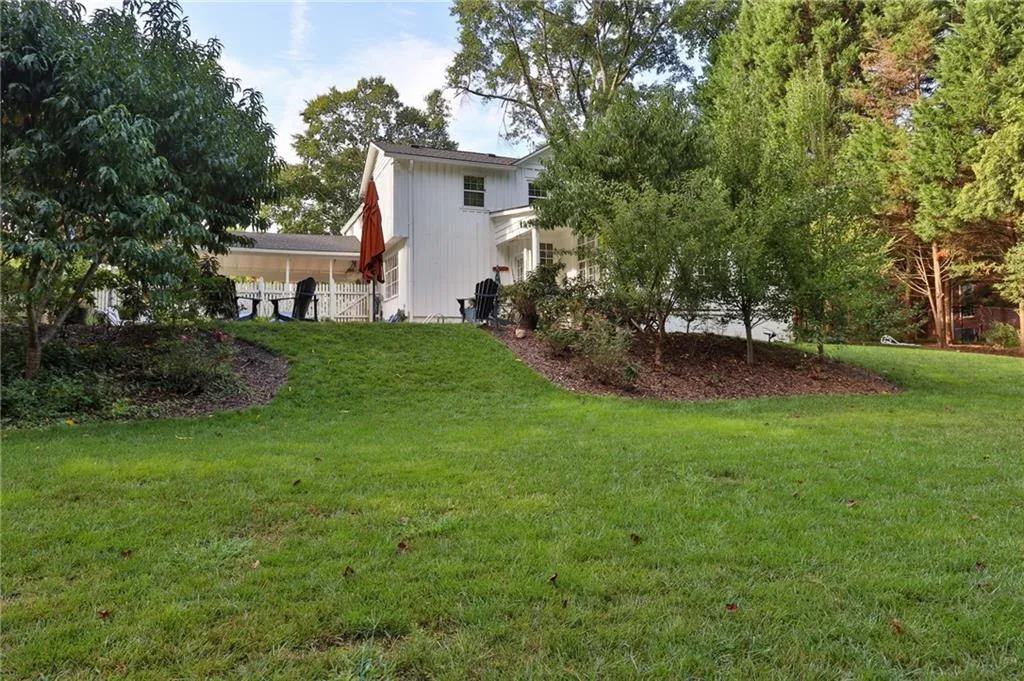 45 Michelle Circle, Atlanta, Georgia 30342, 4 Bedrooms Bedrooms, ,2 BathroomsBathrooms,Residential,Sold,45 Michelle Circle,6784147
