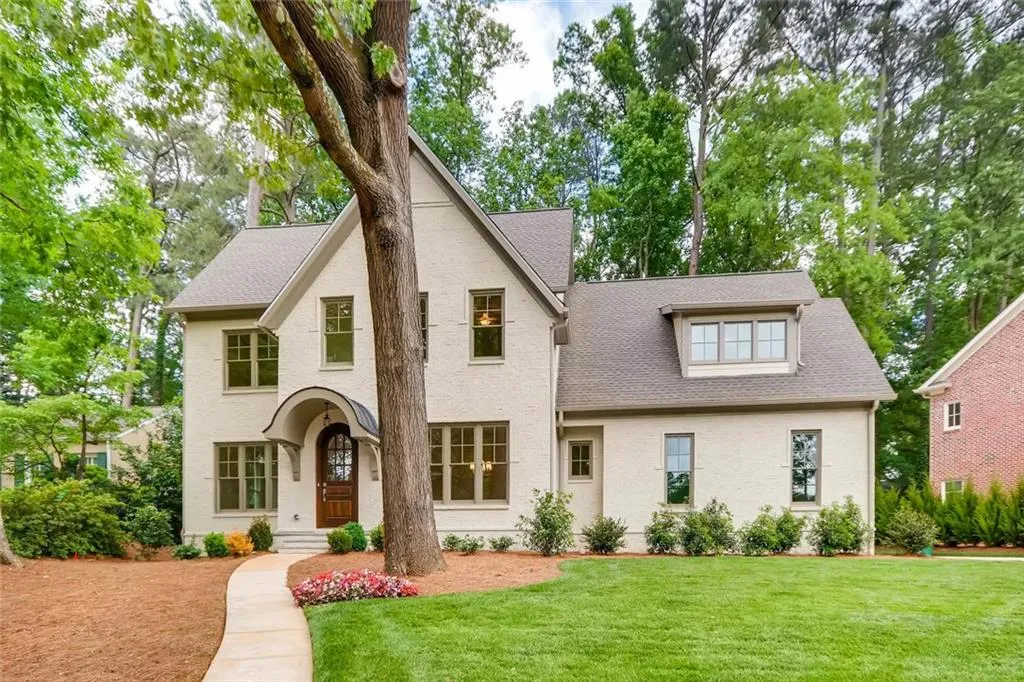 345 Pine Forest Road, Atlanta, Georgia 30342, 5 Bedrooms Bedrooms, ,4 BathroomsBathrooms,Residential,Sold,345 Pine Forest Road,6018010