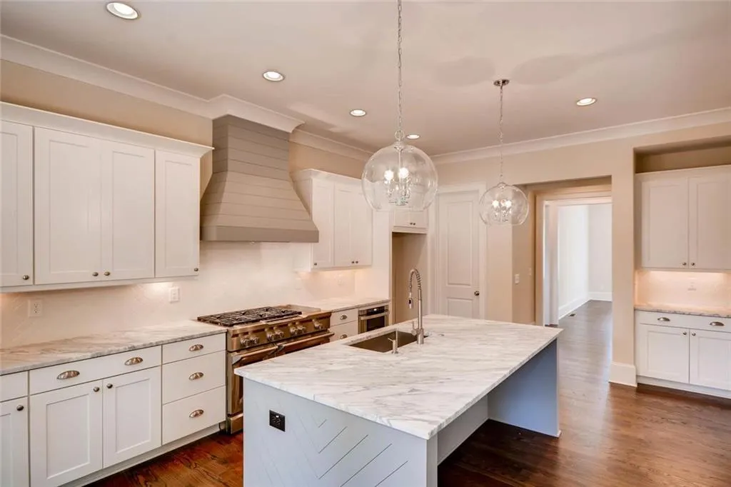 345 Pine Forest Road, Atlanta, Georgia 30342, 5 Bedrooms Bedrooms, ,4 BathroomsBathrooms,Residential,Sold,345 Pine Forest Road,6018010