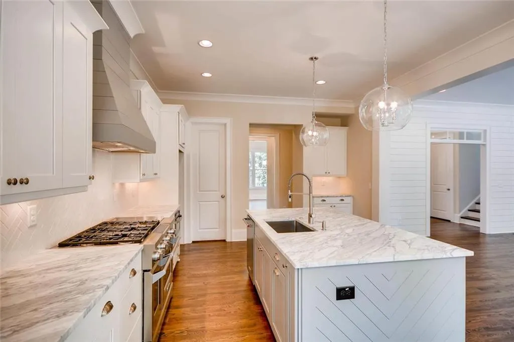 345 Pine Forest Road, Atlanta, Georgia 30342, 5 Bedrooms Bedrooms, ,4 BathroomsBathrooms,Residential,Sold,345 Pine Forest Road,6018010