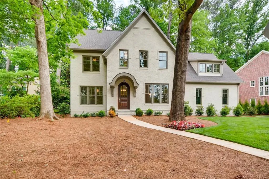 345 Pine Forest Road, Atlanta, Georgia 30342, 5 Bedrooms Bedrooms, ,4 BathroomsBathrooms,Residential,Sold,345 Pine Forest Road,6018010
