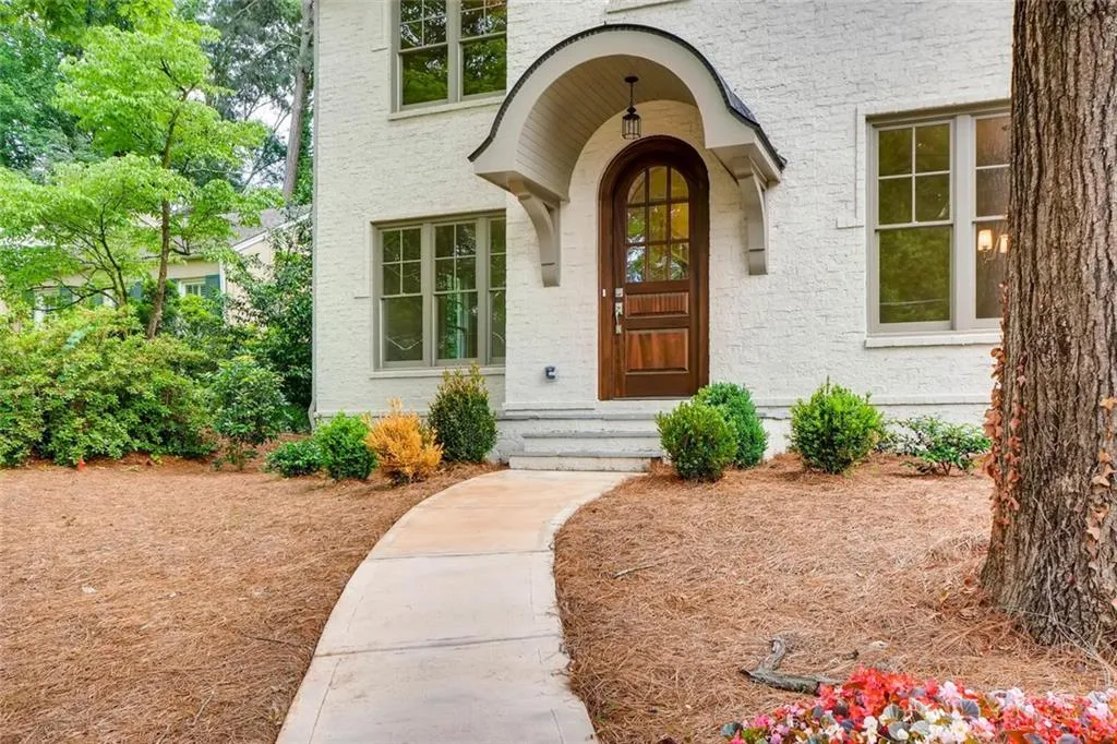 345 Pine Forest Road, Atlanta, Georgia 30342, 5 Bedrooms Bedrooms, ,4 BathroomsBathrooms,Residential,Sold,345 Pine Forest Road,6018010