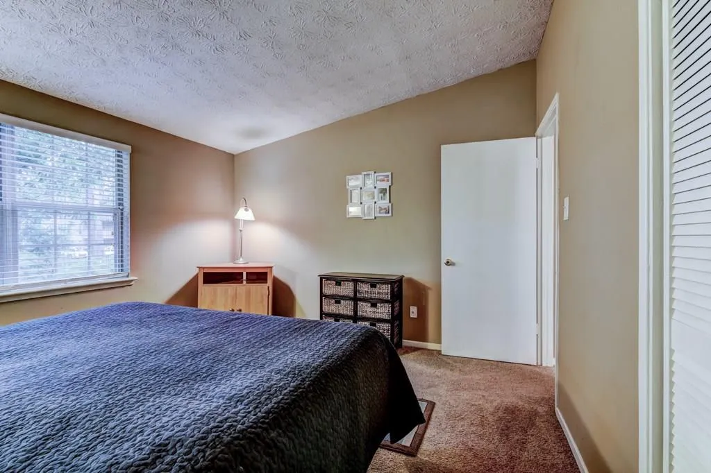 6822 Glenridge Drive Unit G, Sandy Springs, Georgia 30328, 1 Bedroom Bedrooms, ,1 BathroomBathrooms,Residential,Sold,6822 Glenridge Drive Unit G,5844057