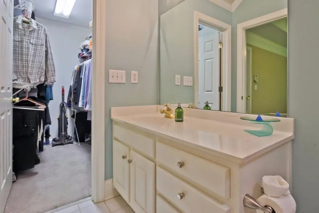 7950 Colquitt Road Unit B-2, Atlanta, Georgia 30350, 2 Bedrooms Bedrooms, ,2 BathroomsBathrooms,Residential,Sold,7950 Colquitt Road Unit B-2,5547519