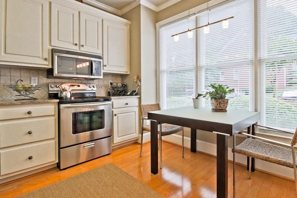 7950 Colquitt Road Unit B-2, Atlanta, Georgia 30350, 2 Bedrooms Bedrooms, ,2 BathroomsBathrooms,Residential,Sold,7950 Colquitt Road Unit B-2,5547519
