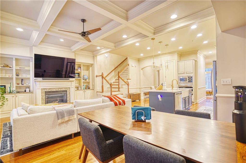 211 Riversgate Drive, Atlanta, Georgia 30339, 3 Bedrooms Bedrooms, ,3 BathroomsBathrooms,Residential,Sold,211 Riversgate Drive,7305507