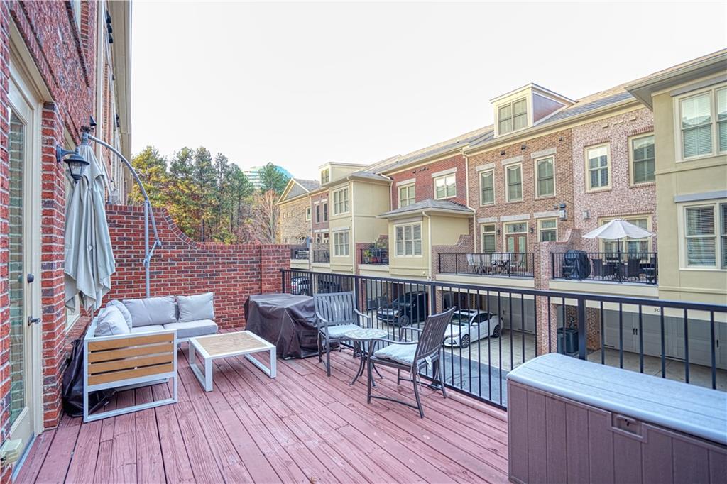 211 Riversgate Drive, Atlanta, Georgia 30339, 3 Bedrooms Bedrooms, ,3 BathroomsBathrooms,Residential,Sold,211 Riversgate Drive,7305507