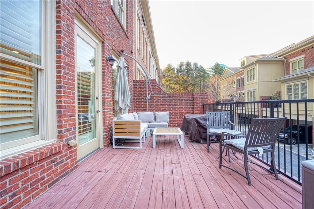211 Riversgate Drive, Atlanta, Georgia 30339, 3 Bedrooms Bedrooms, ,3 BathroomsBathrooms,Residential,Sold,211 Riversgate Drive,7305507