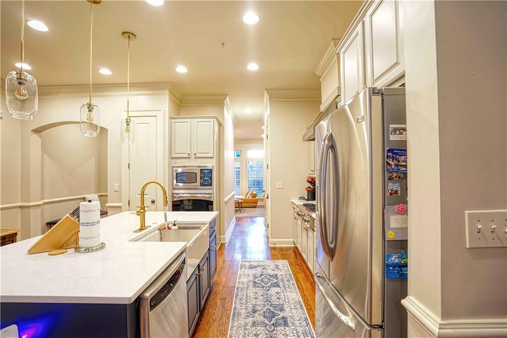 211 Riversgate Drive, Atlanta, Georgia 30339, 3 Bedrooms Bedrooms, ,3 BathroomsBathrooms,Residential,Sold,211 Riversgate Drive,7305507