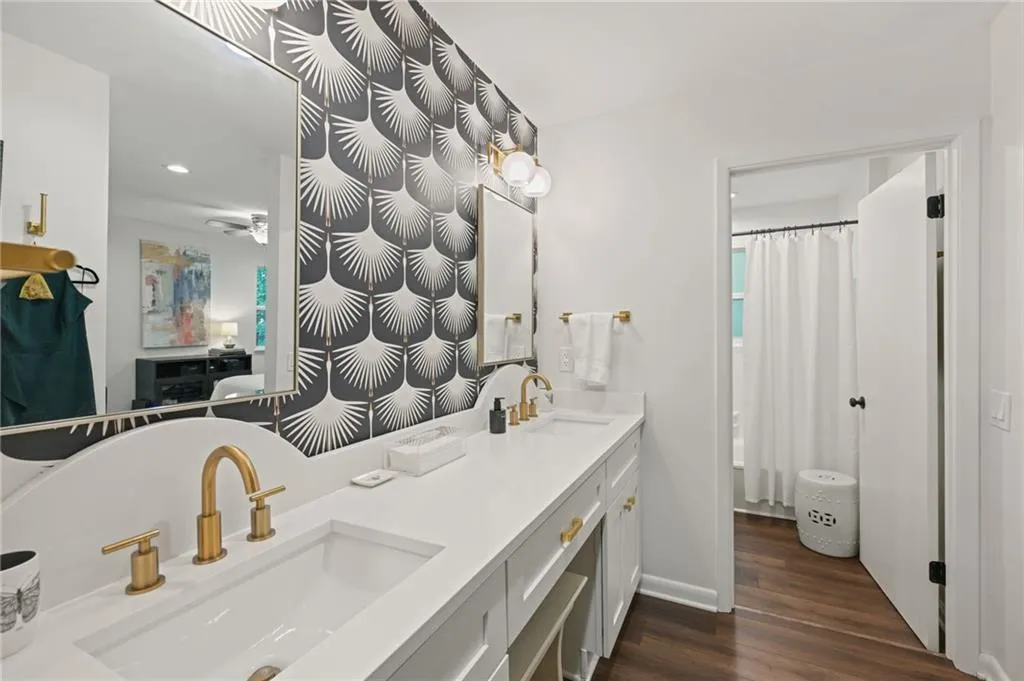 Double vanity provides additional storage