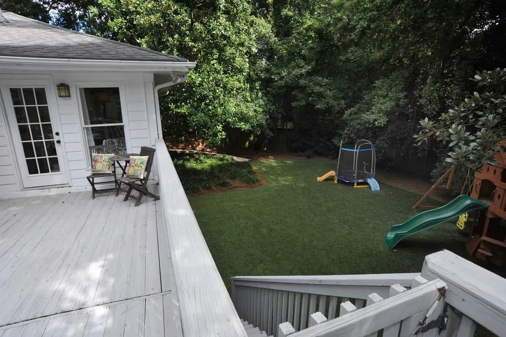 4660 Huntley Drive, Atlanta, Georgia 30342, 4 Bedrooms Bedrooms, ,3 BathroomsBathrooms,Residential,Sold,4660 Huntley Drive,6070884
