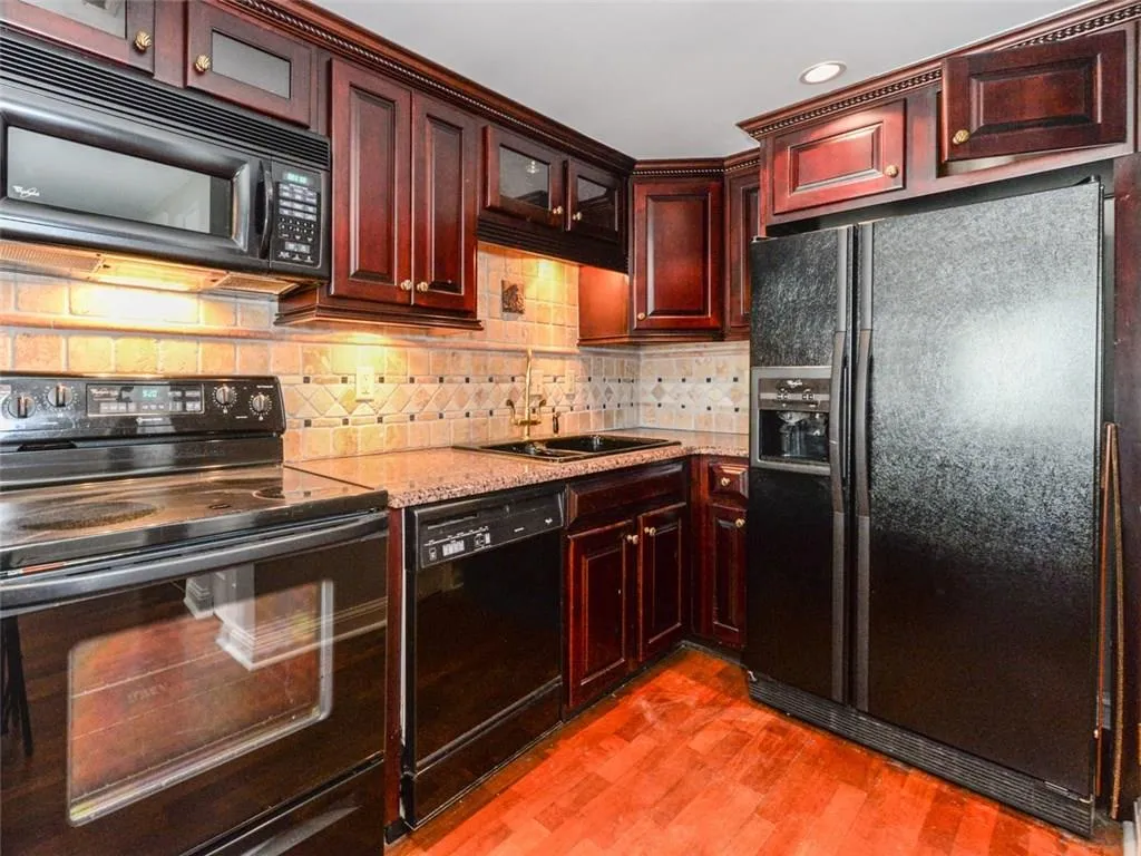 199 14th Street Ne Unit 609, Atlanta, Georgia 30309, 1 Bedroom Bedrooms, ,1 BathroomBathrooms,Residential,Sold,199 14th Street Ne Unit 609,5791357