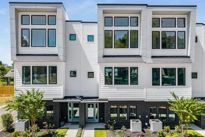 404 Linden Avenue Ne Unit 17, Atlanta, Georgia 30308