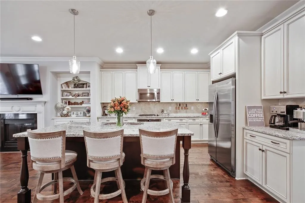 1217 Apperley Place, Sandy Springs, Georgia 30350, 4 Bedrooms Bedrooms, ,3 BathroomsBathrooms,Residential,Sold,1217 Apperley Place,6758365