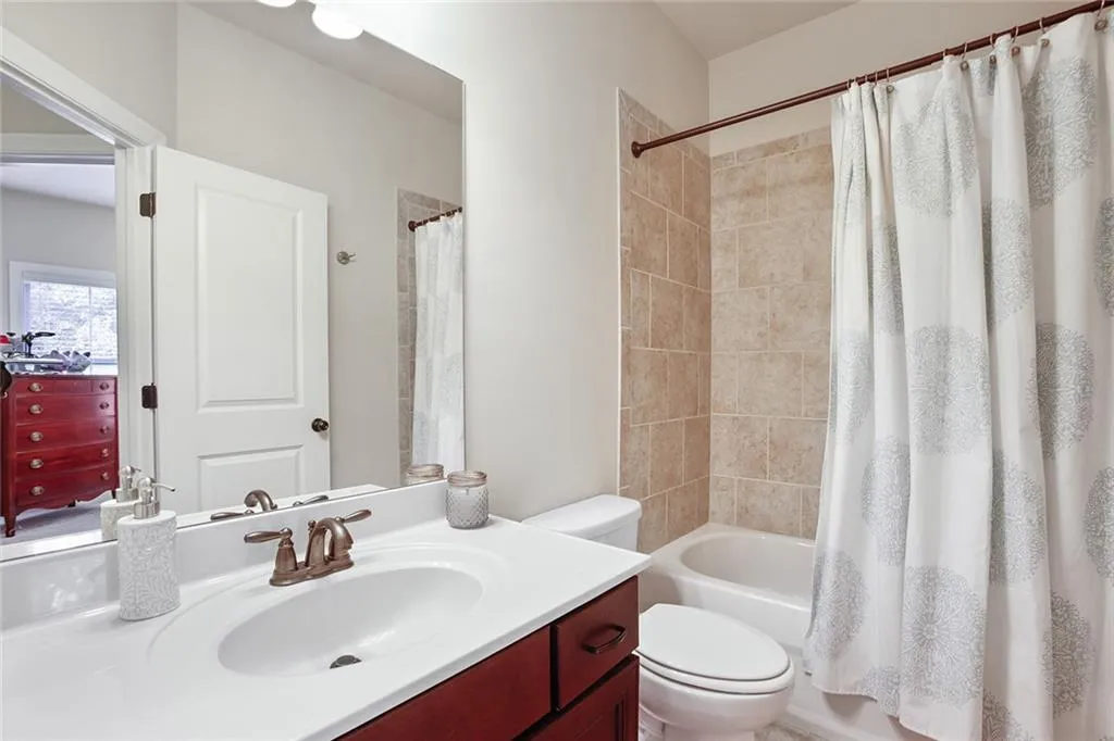 1217 Apperley Place, Sandy Springs, Georgia 30350, 4 Bedrooms Bedrooms, ,3 BathroomsBathrooms,Residential,Sold,1217 Apperley Place,6758365