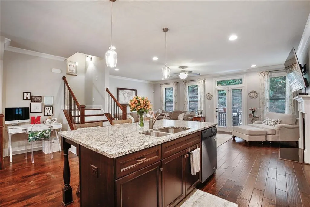 1217 Apperley Place, Sandy Springs, Georgia 30350, 4 Bedrooms Bedrooms, ,3 BathroomsBathrooms,Residential,Sold,1217 Apperley Place,6758365