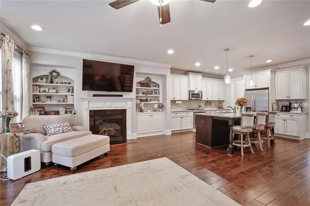 1217 Apperley Place, Sandy Springs, Georgia 30350, 4 Bedrooms Bedrooms, ,3 BathroomsBathrooms,Residential,Sold,1217 Apperley Place,6758365