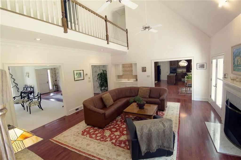 7445 Stoneykirk Close, Sandy Springs, Georgia 30350, 5 Bedrooms Bedrooms, ,4 BathroomsBathrooms,Residential,Sold,7445 Stoneykirk Close,5683334