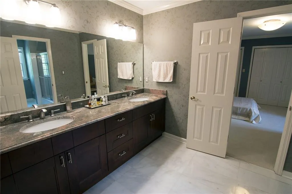 7445 Stoneykirk Close, Sandy Springs, Georgia 30350, 5 Bedrooms Bedrooms, ,4 BathroomsBathrooms,Residential,Sold,7445 Stoneykirk Close,5683334