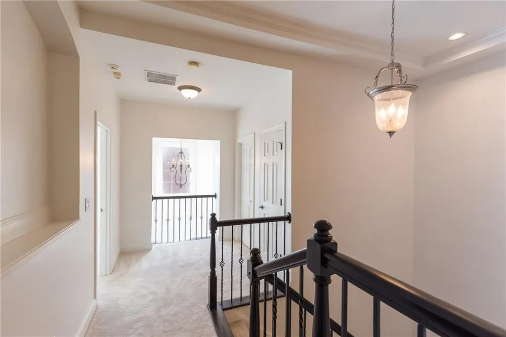 5904 Reddington Way, Sandy Springs, Georgia 30328, 3 Bedrooms Bedrooms, ,3 BathroomsBathrooms,Residential,Sold,5904 Reddington Way,5922612