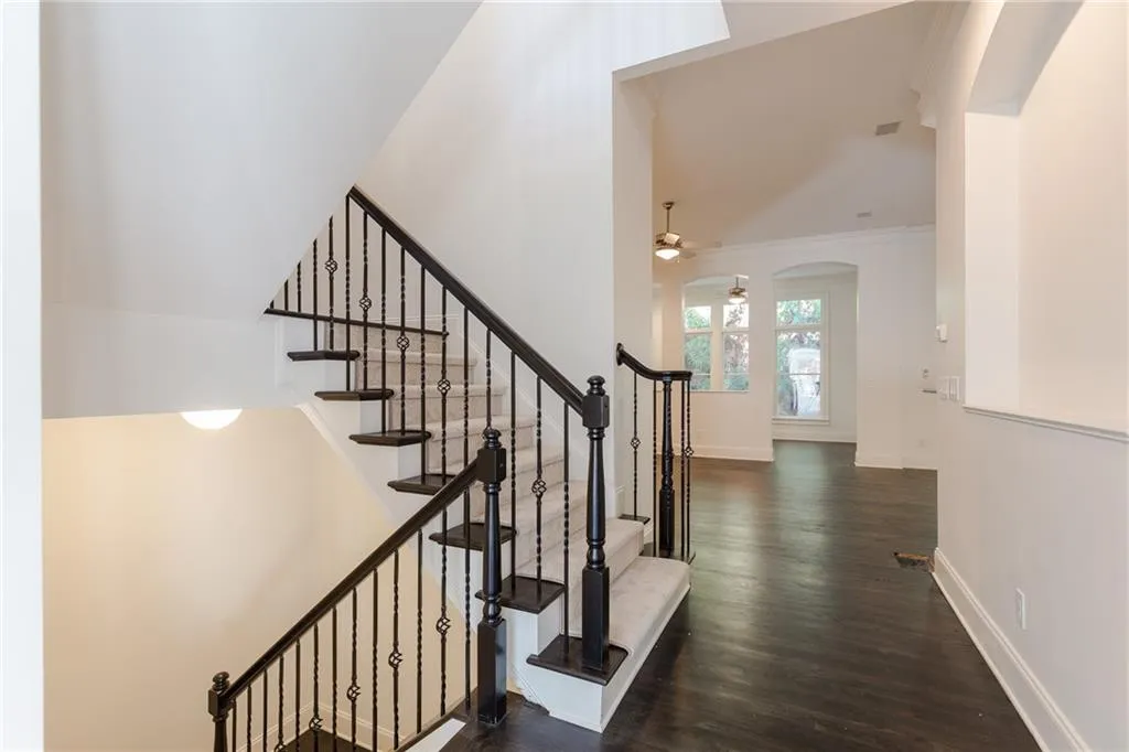 5904 Reddington Way, Sandy Springs, Georgia 30328, 3 Bedrooms Bedrooms, ,3 BathroomsBathrooms,Residential,Sold,5904 Reddington Way,5922612